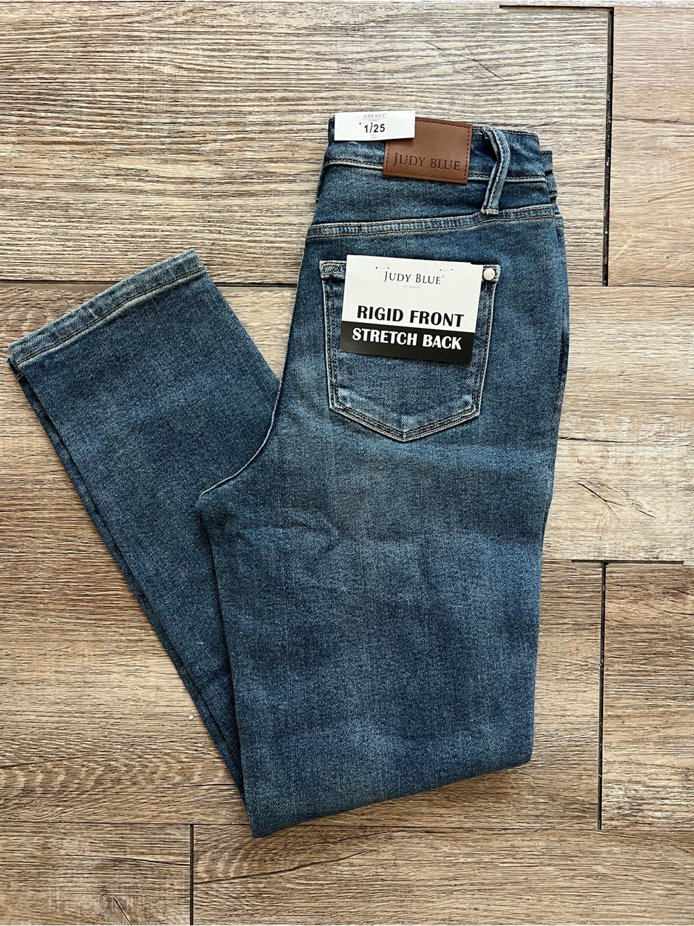 Judy Blue Women’s Rigid Front Stretch Back Jeans Brand New NWT Size 1 / 25